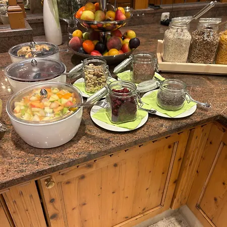 Neue Post Отель